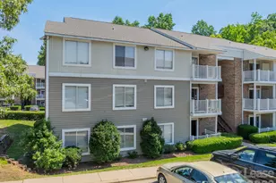 9535 University Terrace Dr, Charlotte, NC 28262 - Photo 3