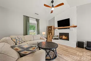 6511 Misty Morning Dr, Charlotte, NC 28212 - Photo 11