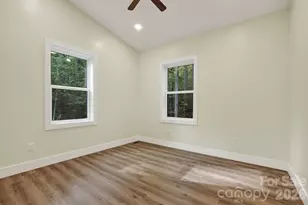 1008 Bell Mountain Rd, Zirconia, NC 28790 - Photo 21