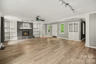 519 Raintree Dr, Matthews, NC 28104 - Photo 5