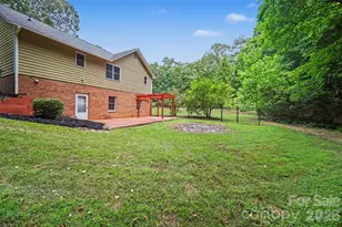 519 Raintree Dr, Matthews, NC 28104 - Photo 39