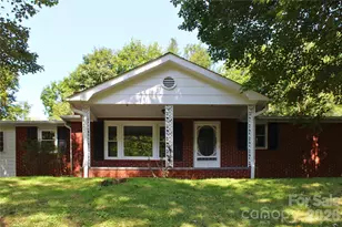 2838 7 Mile Ridge Rd, Burnsville, NC 28714 - Photo 3