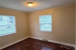 2216 Yadkin Ave, Charlotte, NC 28205 - Photo 13