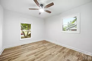 1453 Grovewood Dr, Charlotte, NC 28208 - Photo 15