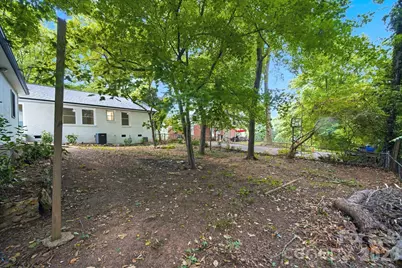 1453 Grovewood Drive, Charlotte, NC 28208 - Photo 29