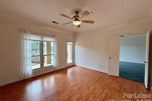 18009 Kings Point Dr, Cornelius, NC 28031 - Photo 19