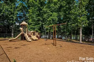 8621 Sequoia Grove Ln, Charlotte, NC 28214 - Photo 45