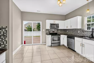 6410 Castlewynd Court, Charlotte, NC 28212 - Photo 17