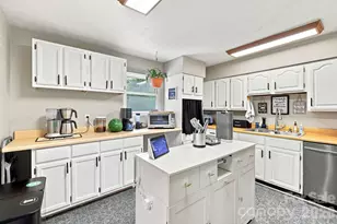 376 School Rd E, Asheville, NC 28803 - Photo 21