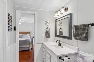 305 Meadowbrook Ct, Hendersonville, NC 28792 - Photo 29