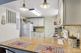 305 Meadowbrook Ct, Hendersonville, NC 28792 - Photo 25