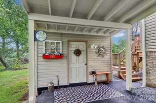 305 Meadowbrook Ct, Hendersonville, NC 28792 - Photo 39