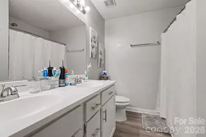 5845 Cougar Lane, Charlotte, NC 28269 - Photo 15