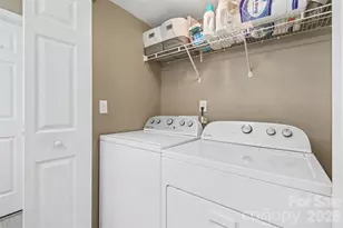 5845 Cougar Ln, Charlotte, NC 28269 - Photo 13