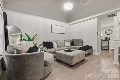 5845 Cougar Lane, Charlotte, NC 28269 - Photo 3