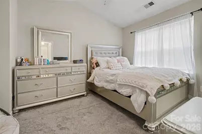 5845 Cougar Lane, Charlotte, NC 28269 - Photo 9