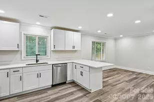 4022 Southgate Dr, Charlotte, NC 28205 - Photo 21