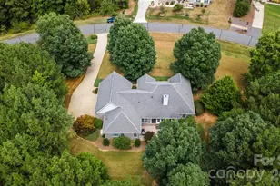 1012 Catawba Shores Dr, Rock Hill, SC 29730 - Photo 3