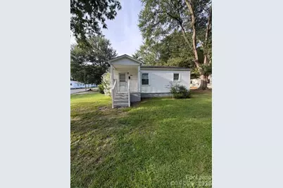 202 E Jenkins Street, Dallas, NC 28034 - Photo 1