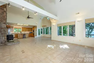 226 Strickland Dr, Waynesville, NC 28785 - Photo 7