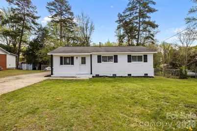 9300 Edgevale Drive, Charlotte, NC 28216 - Photo 27