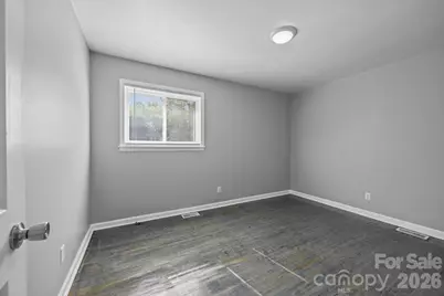 9300 Edgevale Drive, Charlotte, NC 28216 - Photo 17