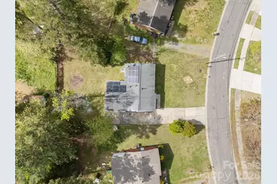 9300 Edgevale Drive, Charlotte, NC 28216 - Photo 29