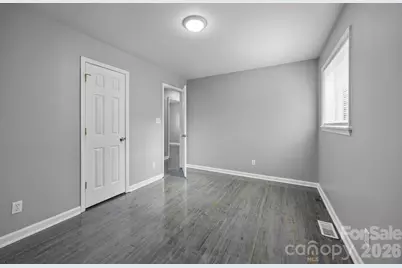 9300 Edgevale Drive, Charlotte, NC 28216 - Photo 21