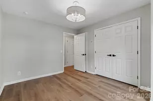 6260 Rosecroft Dr, Charlotte, NC 28215 - Photo 21