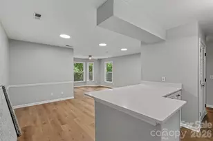 6260 Rosecroft Dr, Charlotte, NC 28215 - Photo 13