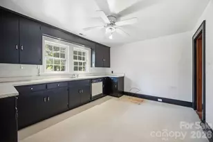 301 Meadow St, Spencer, NC 28159 - Photo 13
