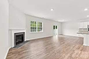 8133 Clairwood Dr, Charlotte, NC 28269 - Photo 7