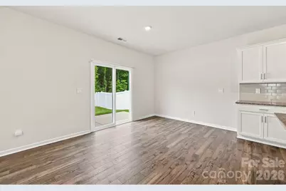 8133 Clairwood Drive, Charlotte, NC 28269 - Photo 9