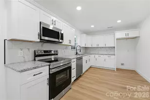 523 Biltmore St, Mooresville, NC 28115 - Photo 9