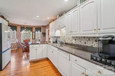 4634 Harbor View Terrace, Morganton, NC 28655 - Photo 9
