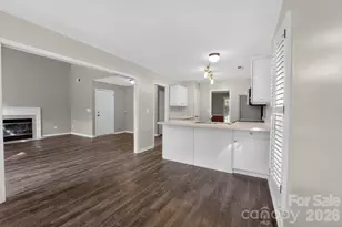 8220 Upsall Ct, Charlotte, NC 28215 - Photo 7