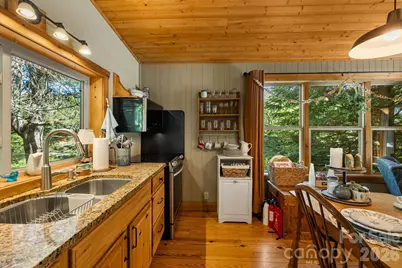 107  111 Hougie Heaven Lane, Franklin, NC 28734 - Photo 9