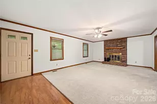 101 Magnolia Dr, Mount Holly, NC 28120 - Photo 9