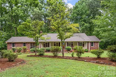 101 Magnolia Drive, Mount Holly, NC 28120 - Photo 1