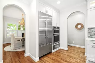 1825 Lombardy Cir, Charlotte, NC 28203 - Photo 11