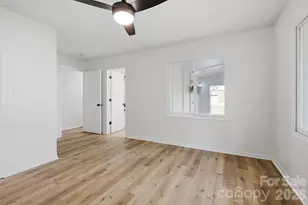 5396 Stonewood Dr, Hickory, NC 28602 - Photo 17