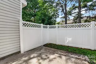 8318 Christmas Ct, Charlotte, NC 28216 - Photo 33