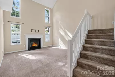 8318 Christmas Court, Charlotte, NC 28216 - Photo 9