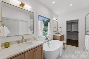 2315 Chateau Ct, Matthews, NC 28105 - Photo 23