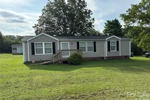 93 Ervin Ln, Hiddenite, NC 28636 - Photo 3