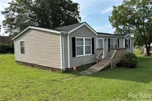93 Ervin Ln, Hiddenite, NC 28636 - Photo 11