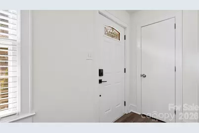 914 Crestmere Street, Charlotte, NC 28208 - Photo 3