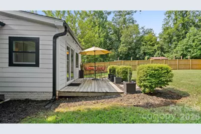 914 Crestmere Street, Charlotte, NC 28208 - Photo 31
