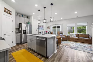 515 Tayberry Ln, Fort Mill, SC 29715 - Photo 5