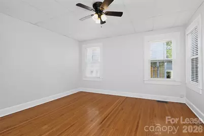 912 S York Street, Gastonia, NC 28052 - Photo 5